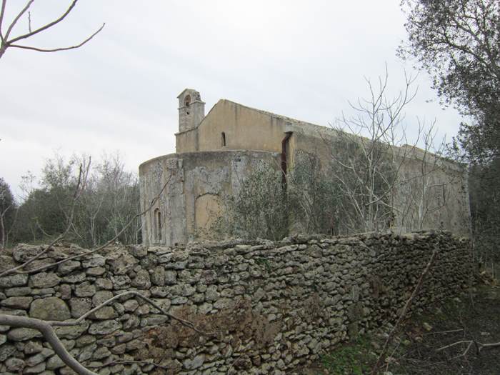 esterno Chiesa romanica della Madonna dell'Alto