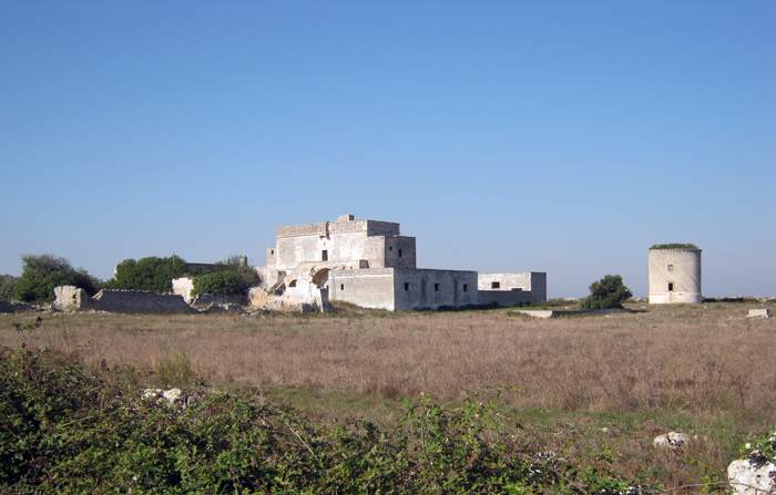 Masserie storiche intorno a Melcarne: Masseria Paladini Piccoli