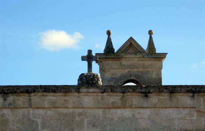 Masserie storiche intorno a Melcarne: Masseria San Ligorio